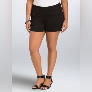 Torrid Women’s Black High Waist Textured Shorts Plus Size 22